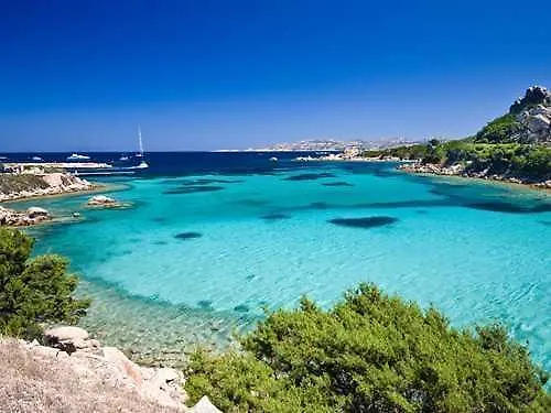 Bed & Breakfast Monolocale In Zona Olbia